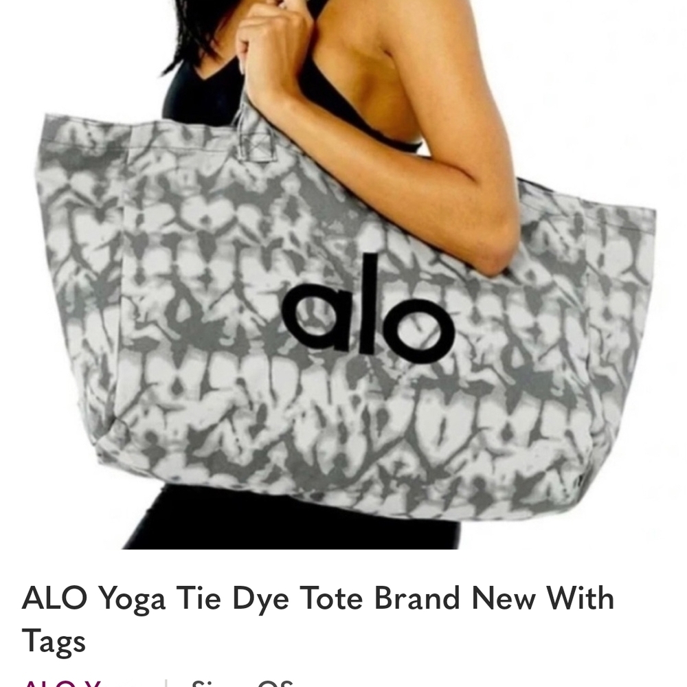 ALO Yoga Black and Gray Patterned Tote